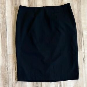 Elegant Black Pencil Skirt